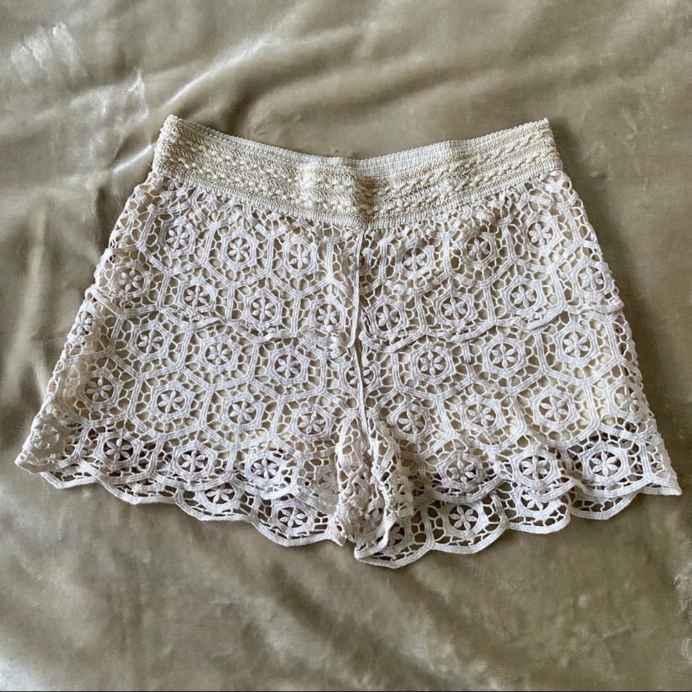 White lace shorts
